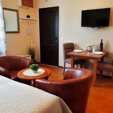 Zrinka דירה פורץ