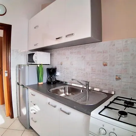 Zrinka Apartment