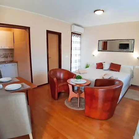 Zrinka Apartment Porec