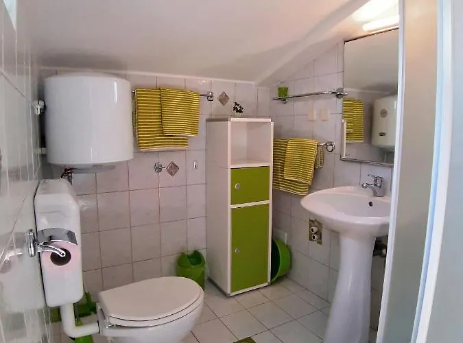 Zrinka דירה פורץ